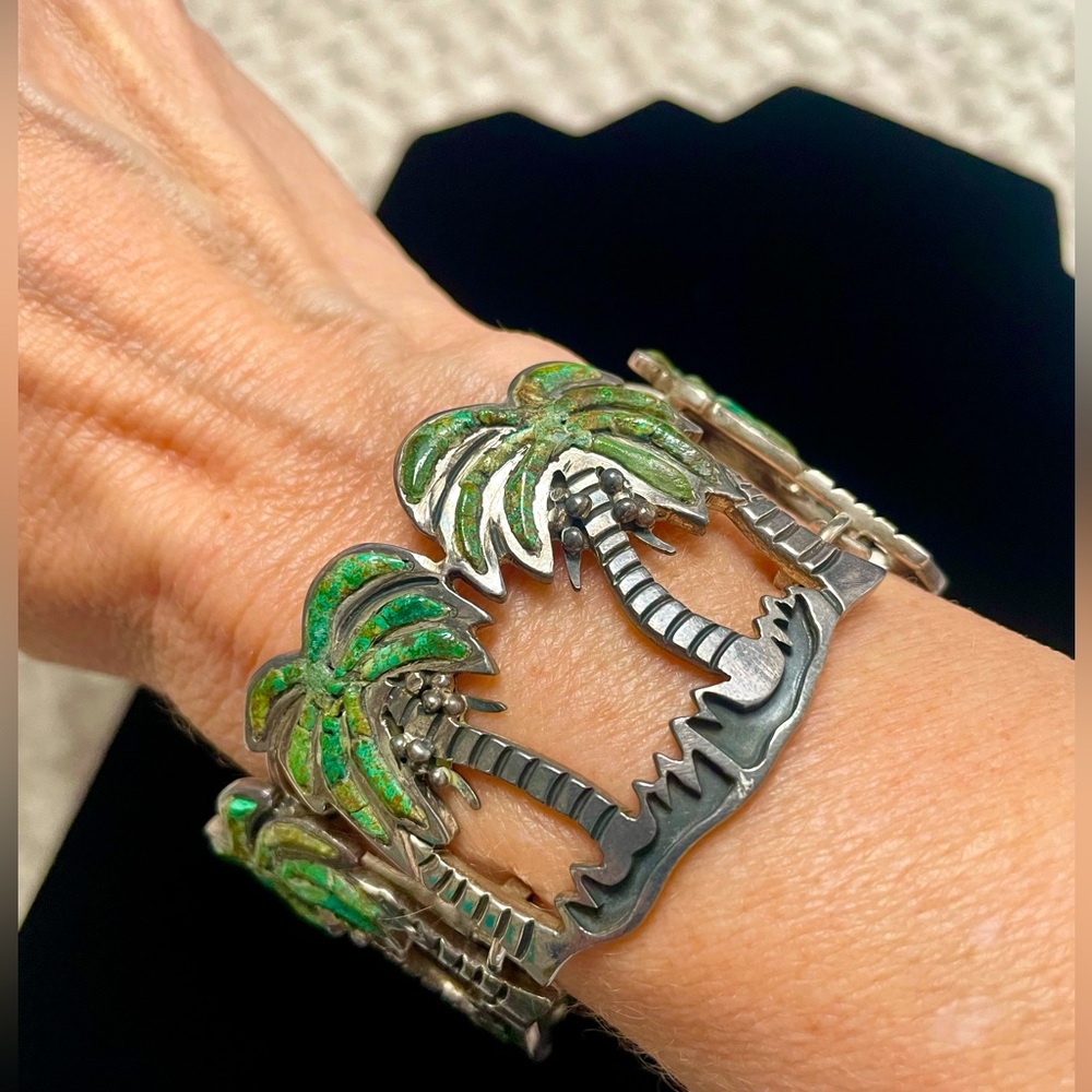 Majul & Co One of a Kind Turquoise and Silver Palm Tree bracelet